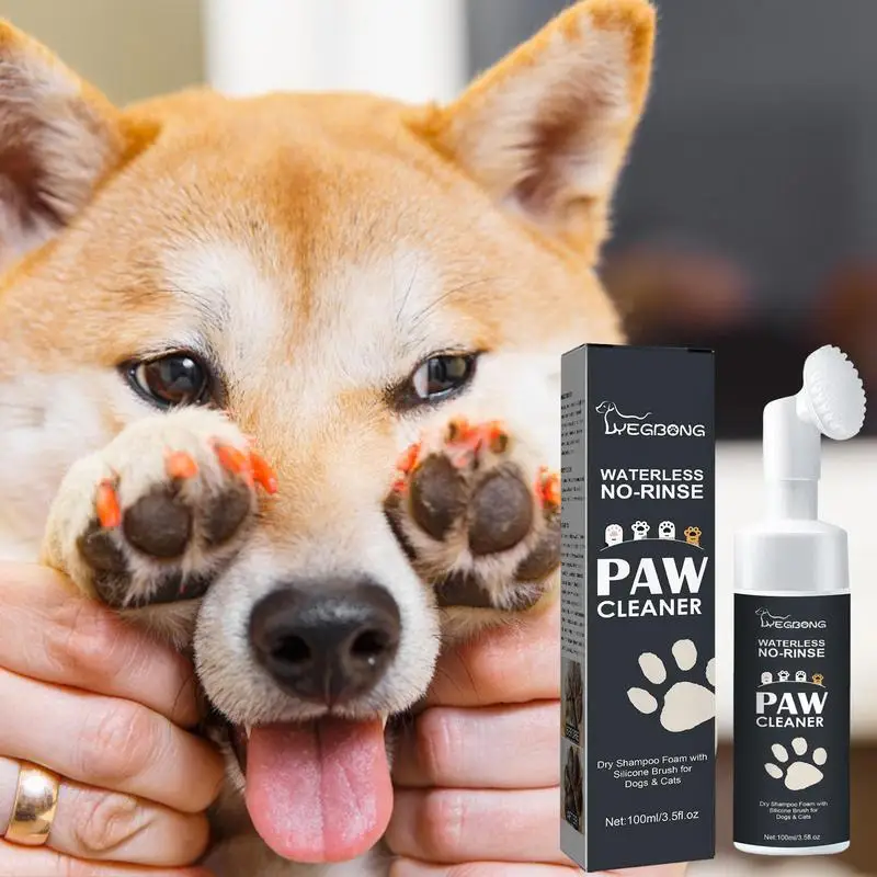 Pet Foot Cleaner Foam Dog Cat Feet Cleaner Rinse-free Puppy Paw Cleaner Foam For Cute Cats With Foot Cleaning Silicone Brush