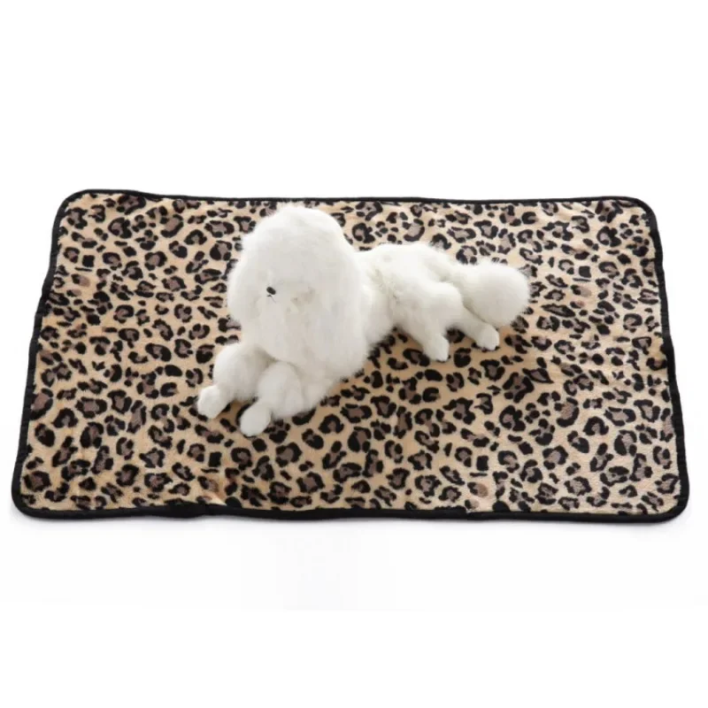 Dog Coral Velvet Does Not Fade Pet Dog Kennel Mat Double Sided Velvet Soft Does Not Shed Warm Cover