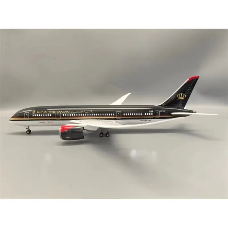 Novo modelo em escala 1:130 Royal Jordanian B787 Aeronaves Air Airlines com luz e roda Diecast Resin Avião Coleção Display