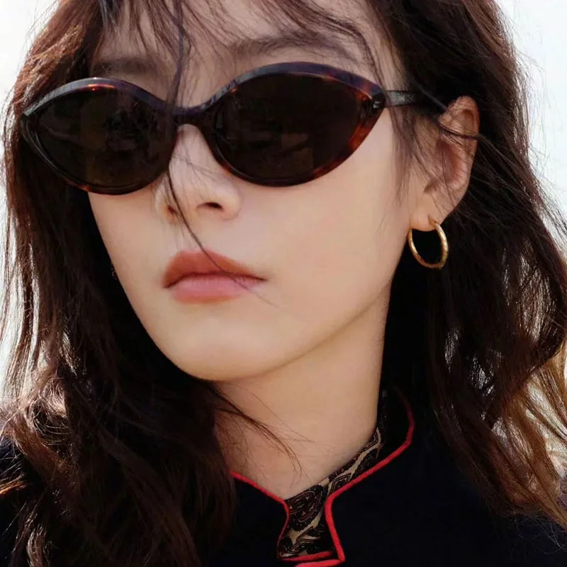 

Car Sun Glasses New Fashion Rivet Oval Frame Sunglasses for Women Men Brand Designer Eyewear Retro Multi Color Lens Glasses