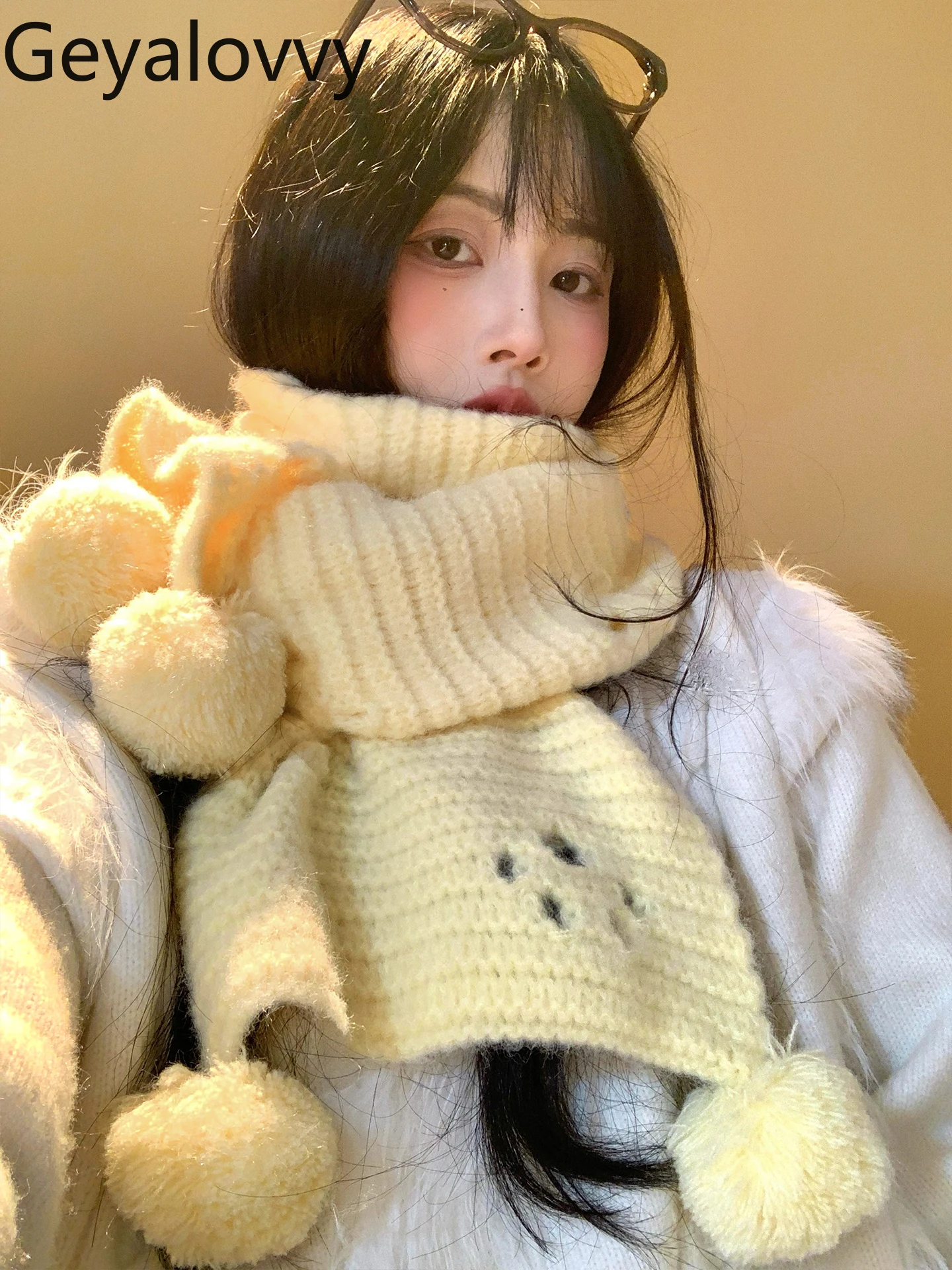 

Милый полый желтый вязаный шарф с помпоном для женщин, зимний корейский стиль, свежие студенческие милые шарфы, универсальные теплые теплые шарфы для шеи