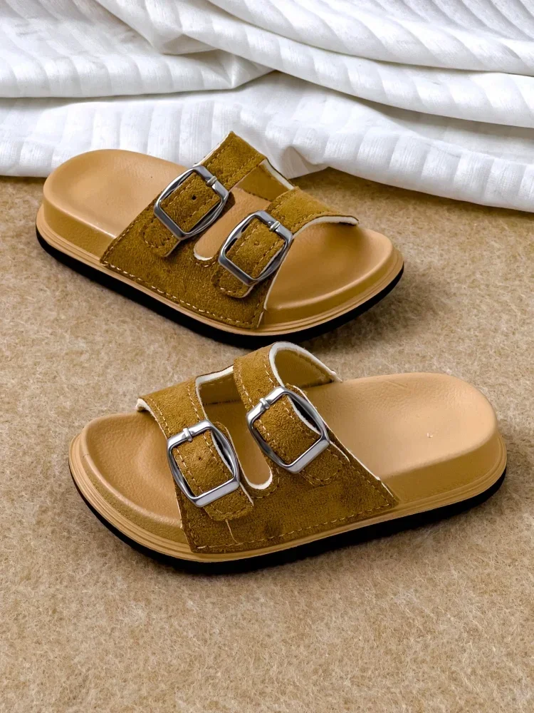 

Girls' Boken sandals wear the new 2025 platform slippers outside in summer