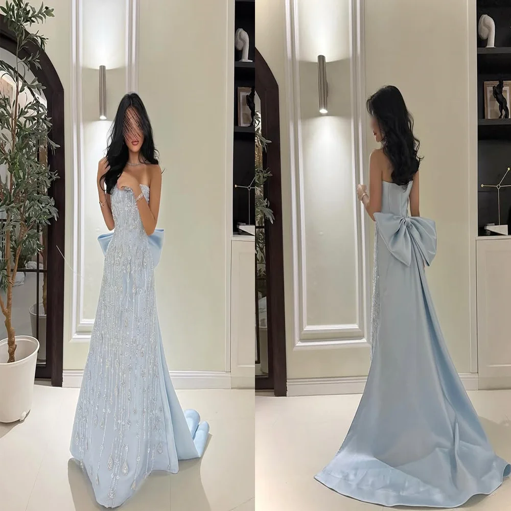 Vestido de fiesta de noche con cuentas y cuello barco de lujo, vestido de fiesta de graduación con lazo sin espalda elegante y corte de barrido hecho a medida