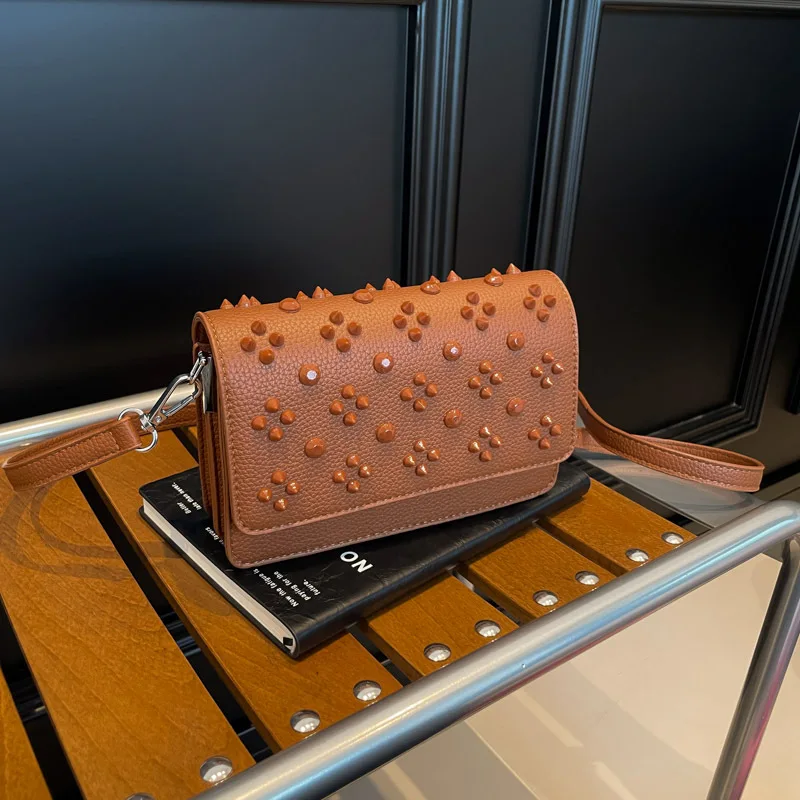 

Retro Oversized Tote Bag 2026, Vintage-Inspired Underarm & Shoulder Bag, Roomy Top Handle Crossbody Purse for Women