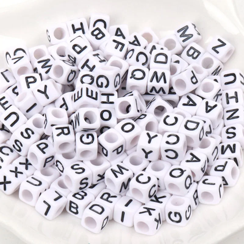 Hot Wholesale White and Black Letter Alphabet Cube Acrylic Letter loose Beads Fit Jewelry making 6mm 100pcs