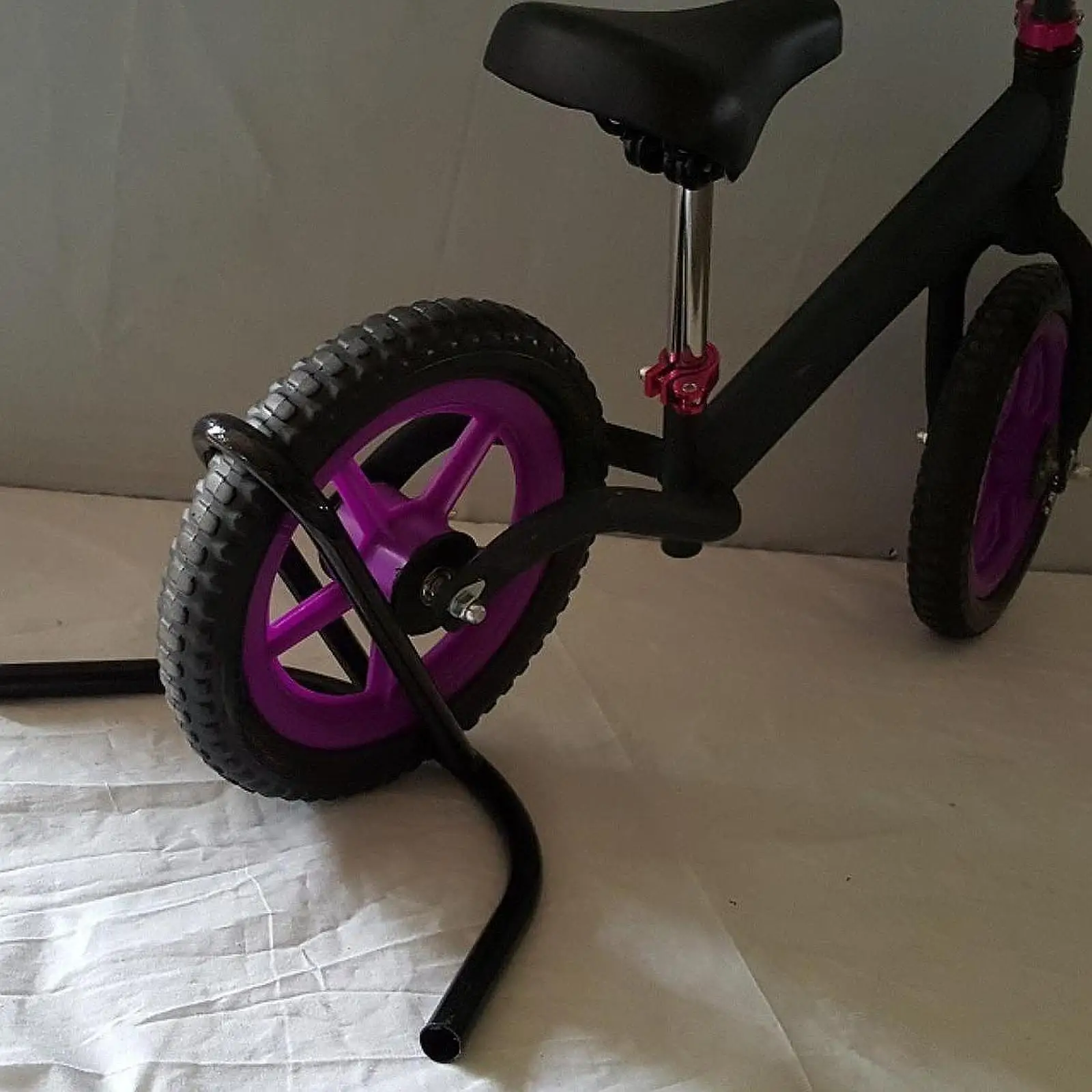 

Children's Balance Car Parking Rack Fixture Portable Easy to Install Stable Iron Easy to Use Strong Bicycle Stand Bike Rack