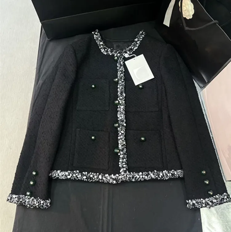 Customization European women's winter 2026 new style  Long sleeves  Single-button green buttoned tweed coat