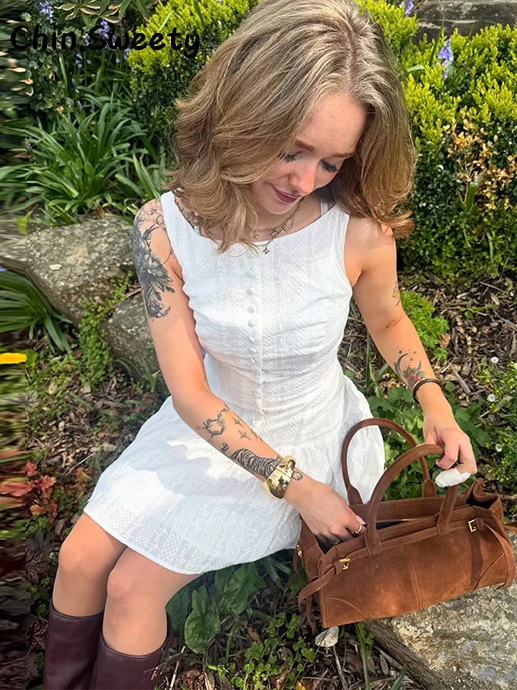 Seksowna haftowana mini plisowana sukienka damska O-neck bez rękawów jednorzędowe wąskie sukienki 2025 letnia dama główna ulica szaty ﻿