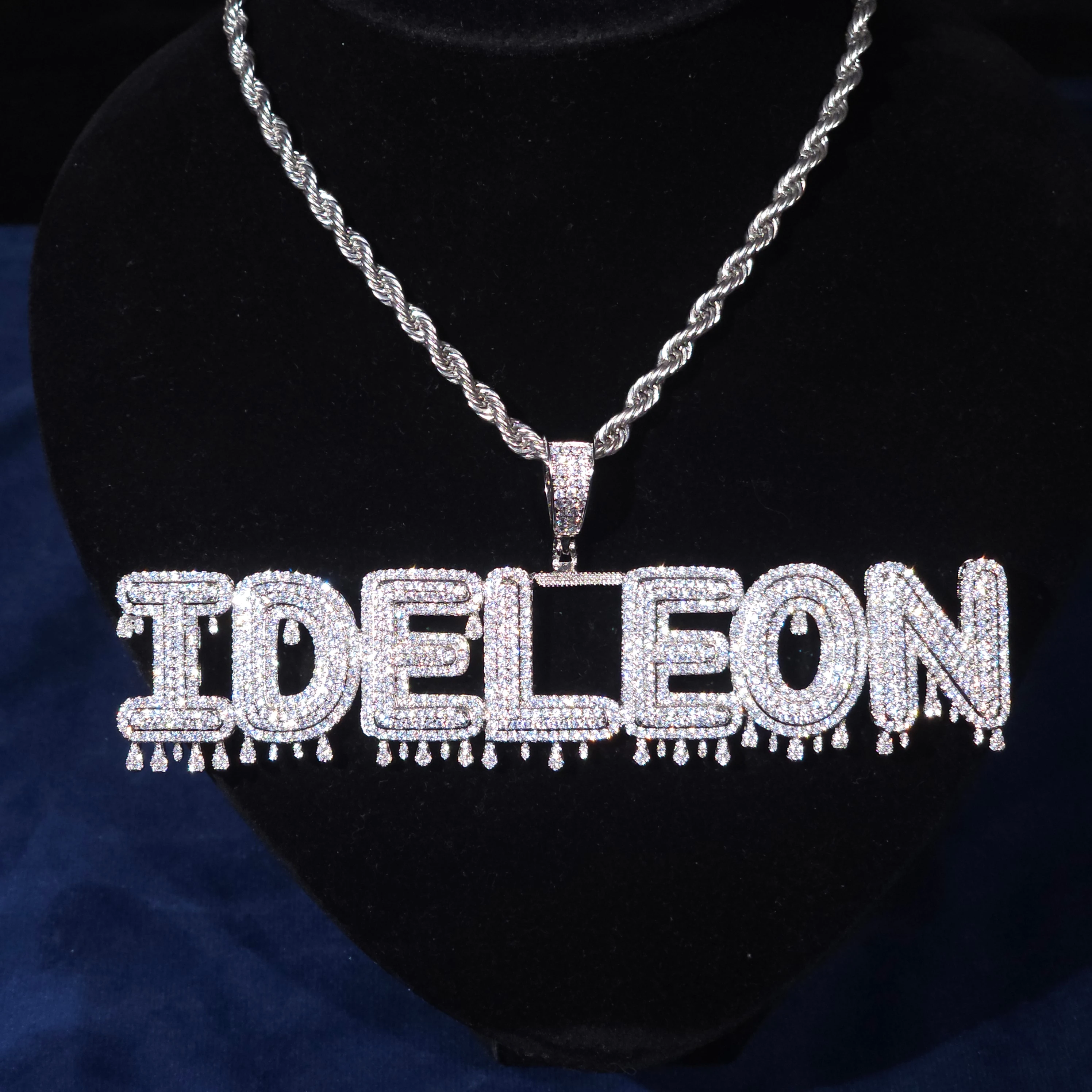 

Iced Out Customize Name Necklace Personalized Water Drop Letter Paved Cubic Zirconia Luxury White Gold Plated Hip Hop Jewelry