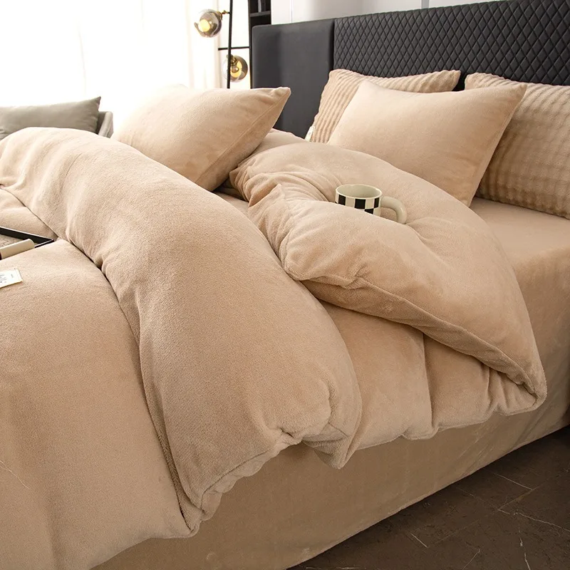 Thickened Milk Velvet Four-Piece Bedding Set Double-Sided Coral Fleece Duvet Cover And Bedding Quilt Winter Warm Bed Linens view 2
