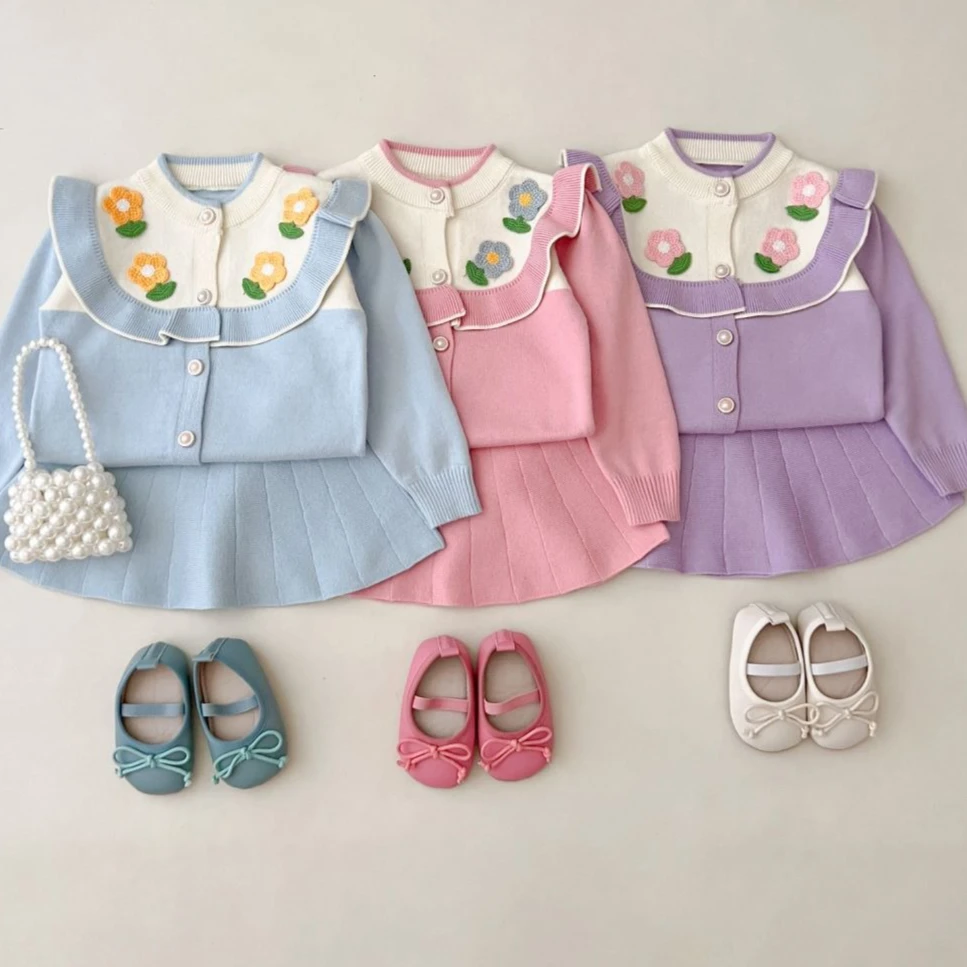 Girls Suit 2025 Spring and Autumn New Childrens Clothes Girl Baby Sweet and Lovely Foreign Applique Knitted Shirt Skirt Two Sets