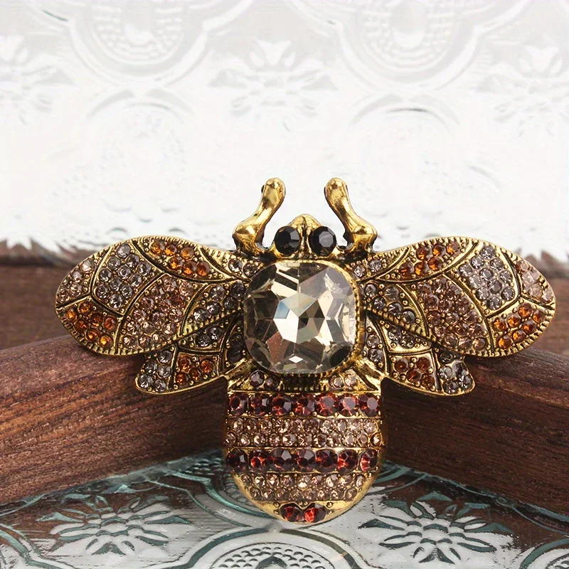 Temperament Luxus Einfache Retro Persönlichkeit Design Strass Biene Brosche