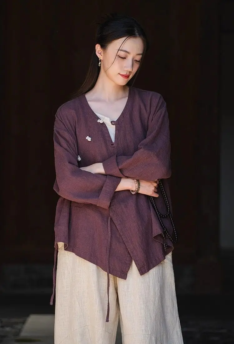 Neue chinesische Damenbekleidung: Locker geschnittenes Retro-Hemd mit schrägem Kragen, literarischer Retro-Cardigan aus Baumwolle und Leinen, Zen-Tea-Jacke – Detail 21