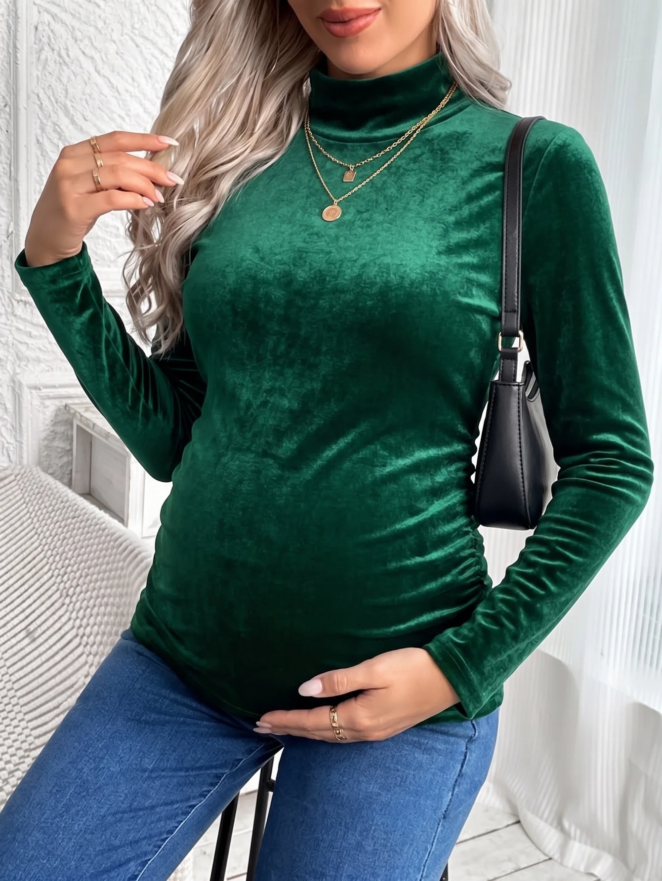 Maternity top Golden velvet turtleneck cute green long-sleeved versatile casual shirt autumn and winter women's maternity wear