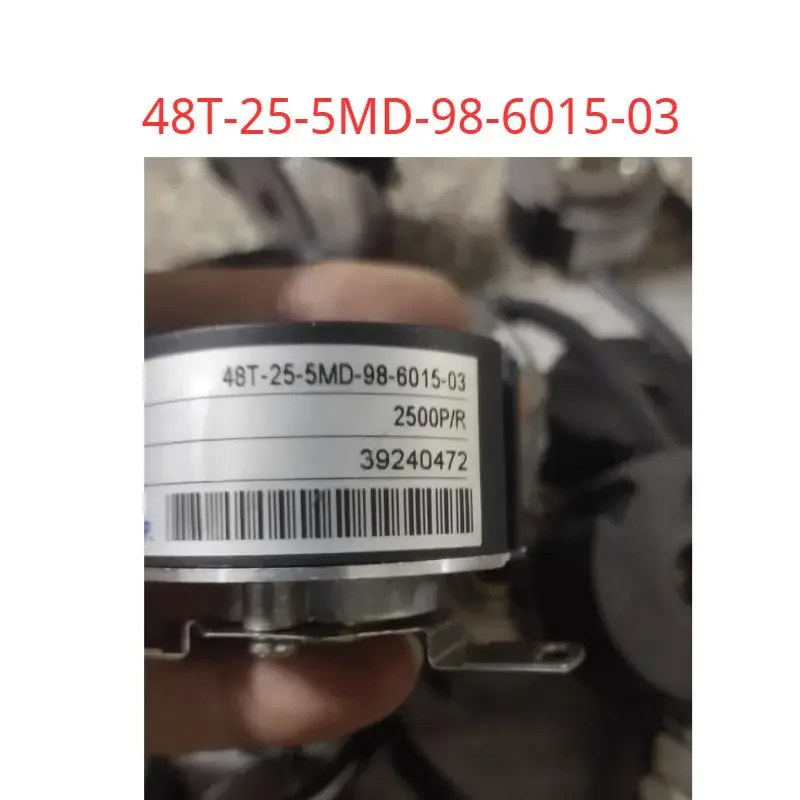 

48T-25-5MD-98-6015-03 Used encoder tested oK 48T 25 5MD 98 6015 03