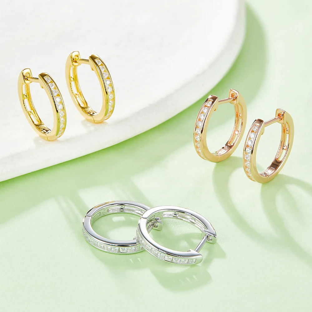 Mosu 2025 أقراط صغيرة S925 فضة إعداد كامل D اللون مويسانيتي دائرة بسيطة هوب الأذن للنساء ارتداء اليومي