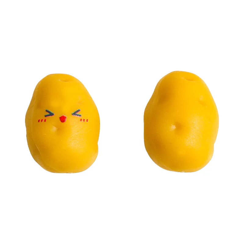 5Pcs Mini Simulation Potato Resin Charms, 3D Cute Tiny Handmade Crafts, DIY Jewelry Making Accessories, Miniature Ornaments for Desktop Home Decor, Creative Festival Birthday Gift