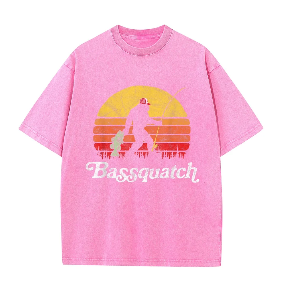 Bassquatch! Funny Bigfoot Fishing Unisex Adults Kids Retro T-Shirt Black Medium Mens Clothes Ropa Y2k Hombre 남자 Men Tee Shirt