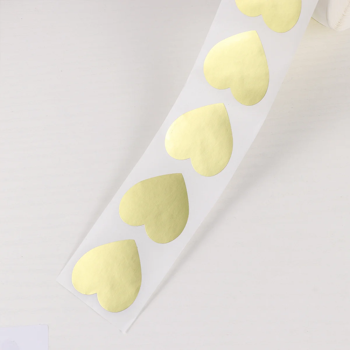 

500Pcs Heart Shape Sealing Stickers Creative Love Labels for Candy Bag Packaging Wedding Birthday Party Decoration