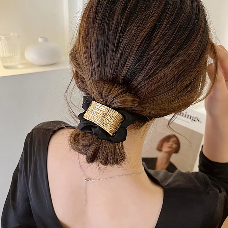 Korean Fashion Metal Buckle Hair Rope Women Satin Hair Scrunchies Elastic Hair Rubber Band Solid Color Ponytail Hair Accessories