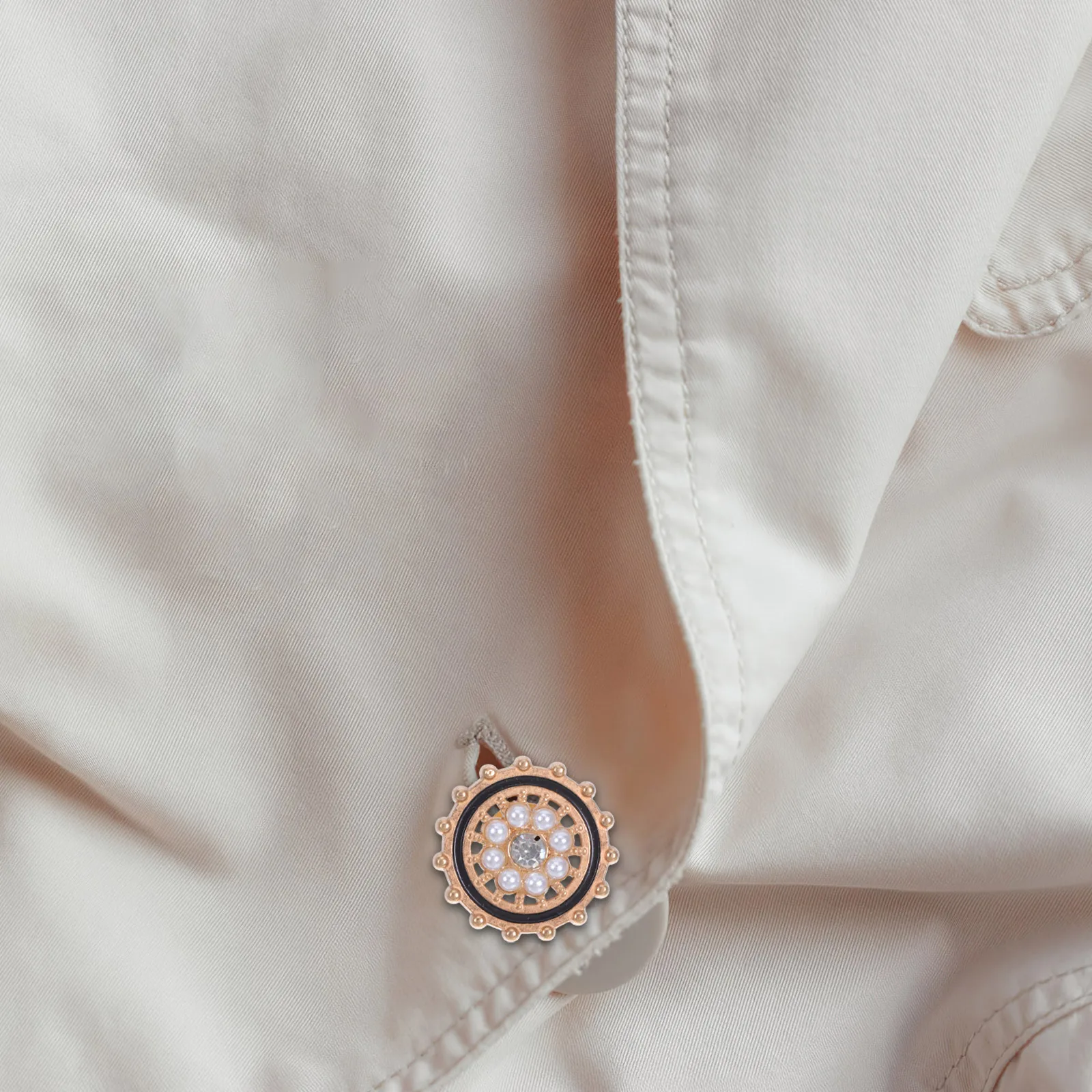 

15Pcs Sparkling Rhinestone Buttons 25mm Fake Pearls for Women Clothes Vintage Style DIY Projects Fancy Buttons for Women Clothes