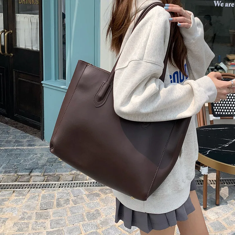 Vintage women's tote bag, new Korean version, large capacity, simple commuting bag,fashionable and versatile,single shoulder bag