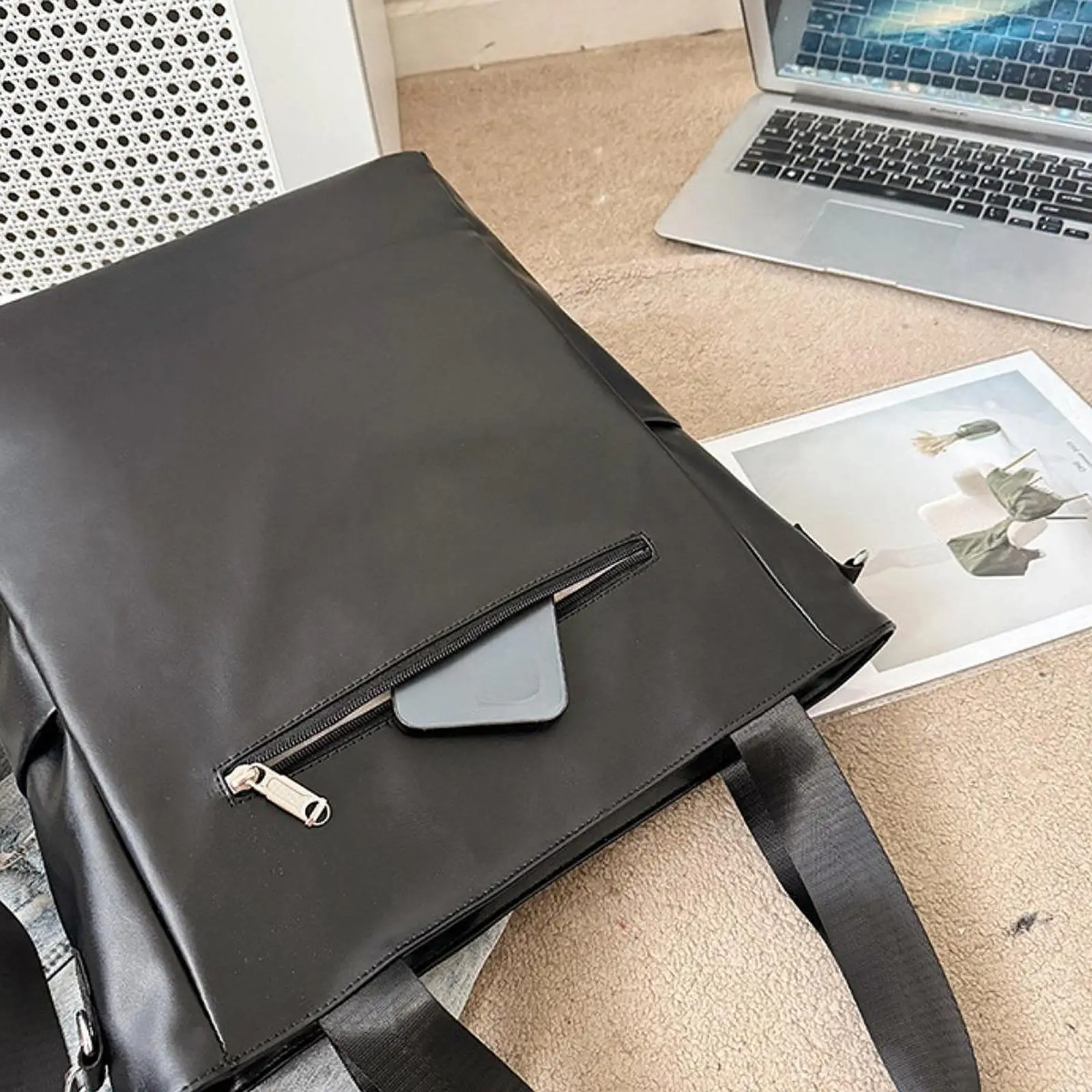 

Tennis Racket Tote with Adjustable Strap Professional Multifunctional Outdoor Sports Large Capacity Badminton Racket Bag