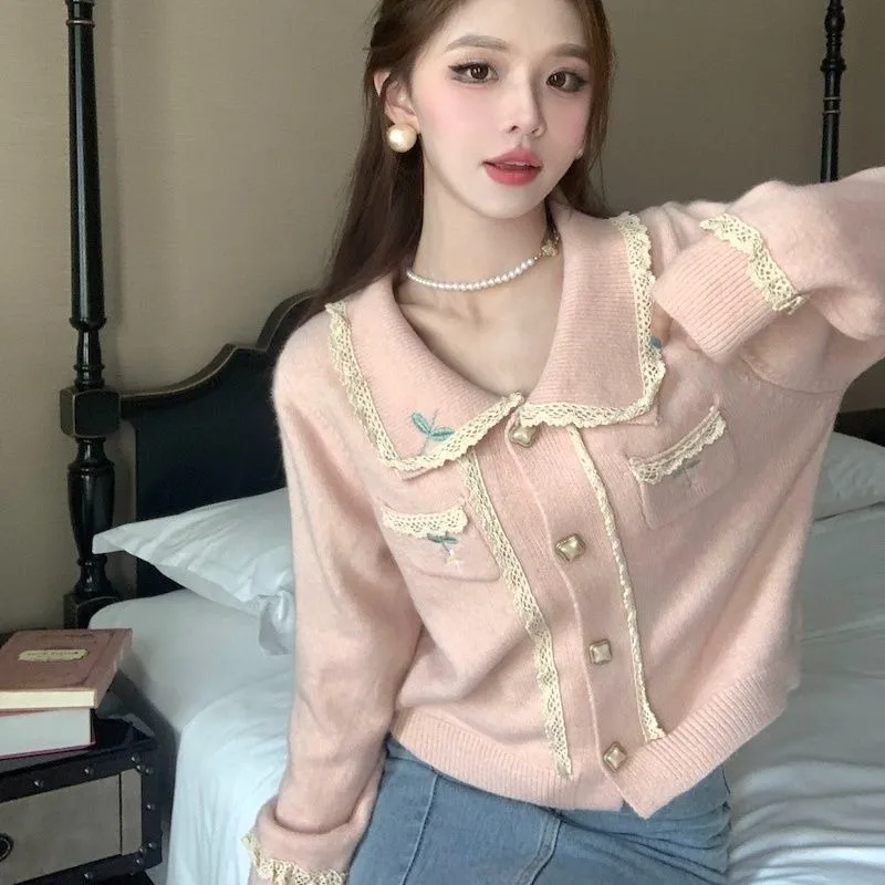 Women Autumn Winter Temperament Elegant Button Embroidered Color Blocking Knitting Women Clothes Turn-down Collar Pocket Sweater