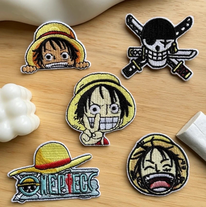 Oferta Imperdível: Conjunto de Adesivos Bordados Fofos de Anime para Chapéu de Palha, Patches Termocolantes para Roupas, Mochilas, Acessórios de Artesanato DIY e Presentes para Festas