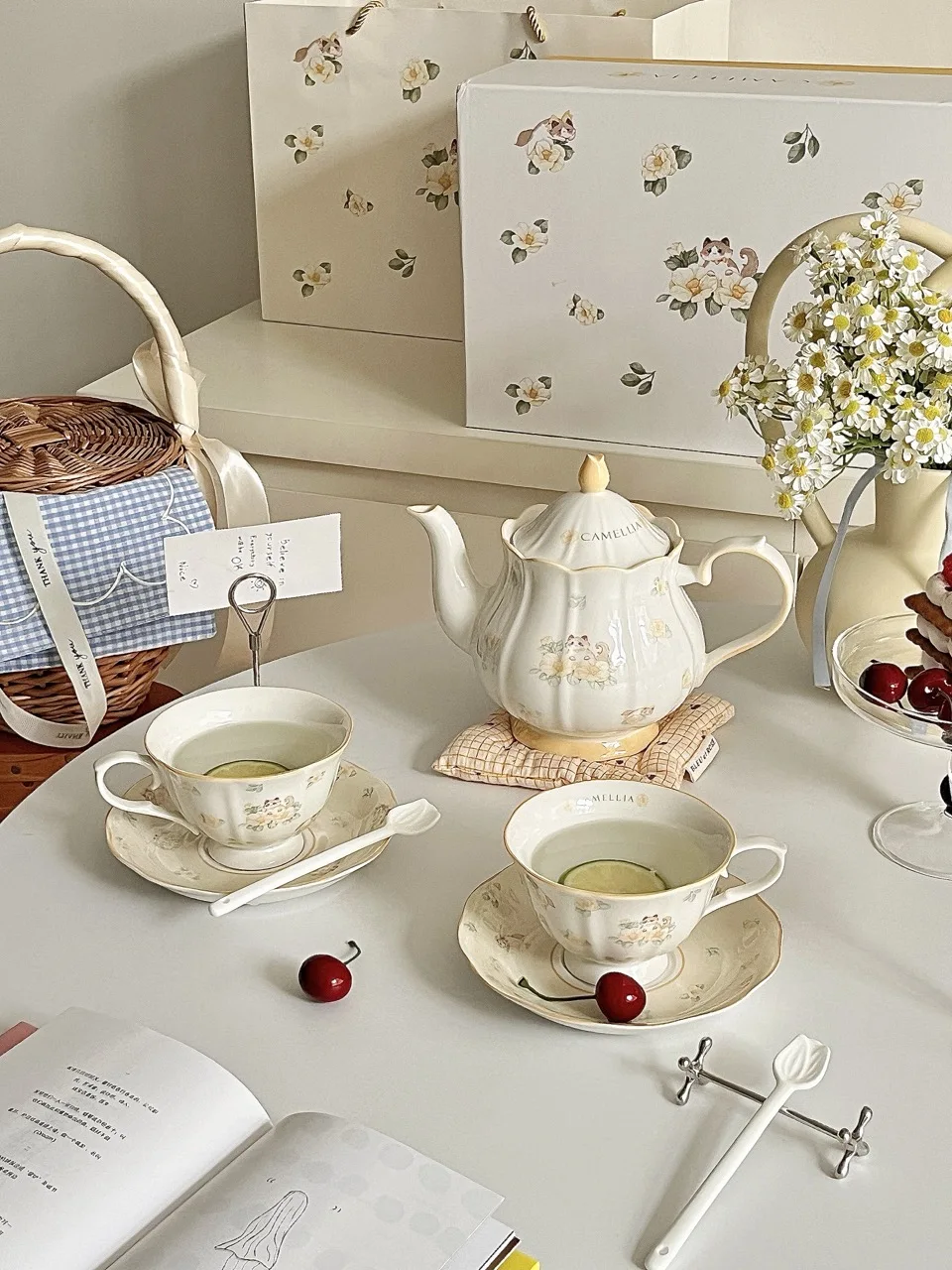 

Cerc Tea Pot Set ternoon Tea Cup Plate Girls Birthday Tea Tools Gift Box Theme Dual Person Dining Utensils