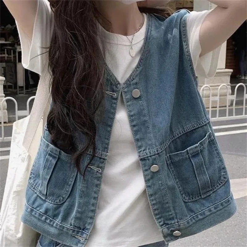 

Retro Cowboy Vest Coat Women Spring Autumn 2024New Little Denim Sleeveless Jacket Thin Short V-Neck Waistcoat Stacked Top Female