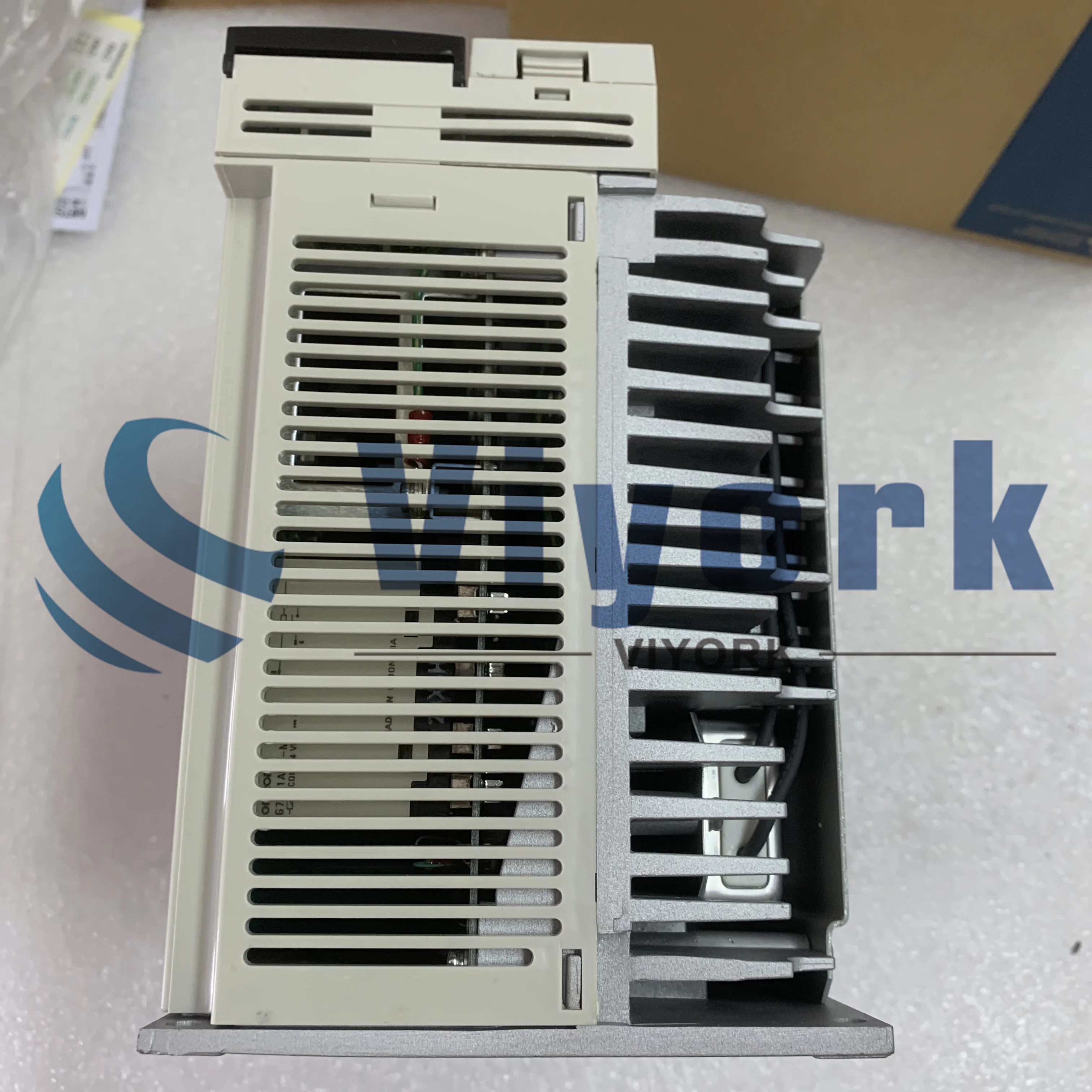 MR-J2S-500B SERVOVERSTERKER 5KW 21,7AMP 230VAC 50/60HZ NIEUW