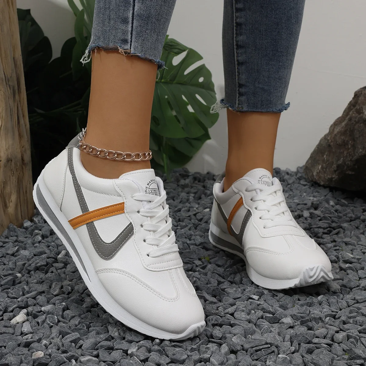 Sneakers Women New Sports Shoes Women's Small White Shoes Fashion Comfort Sneakers All-match Lightweight Casual Running Shoes