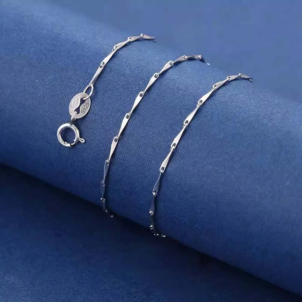 

Brilliant Luxury Stacked Silver Necklace 925 Silver Alloy Glitter Choker Necklace French Style Exquisite Collarbone Chain Women