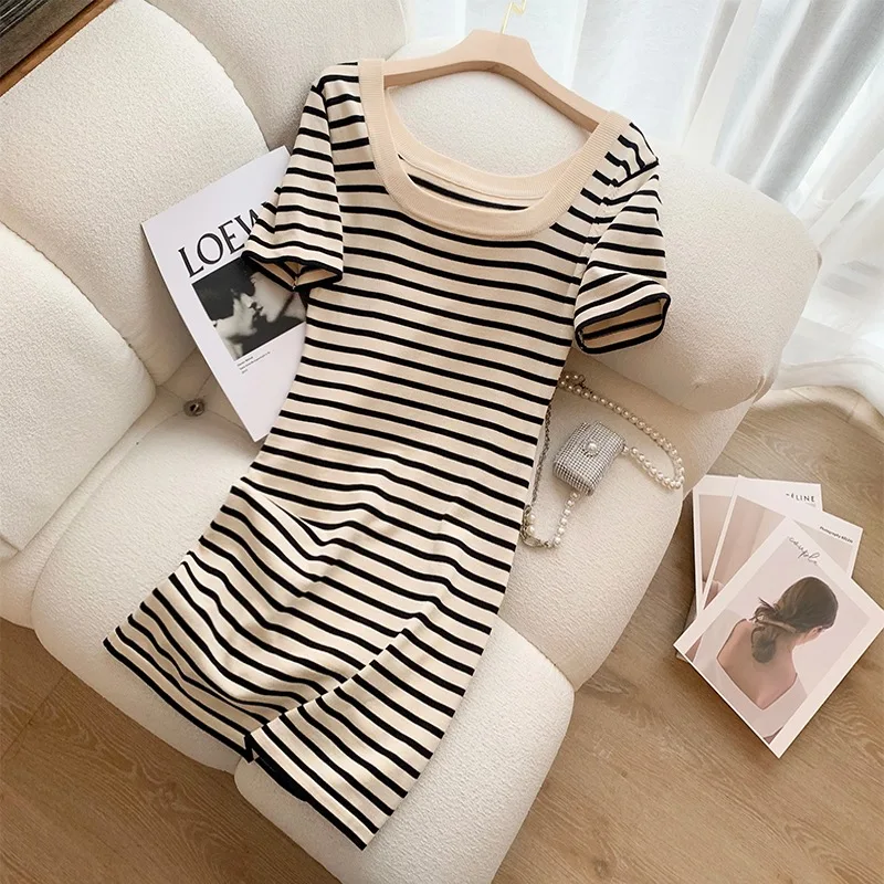 Neue Kurzarm-Kleider mit Streifen für Damen, Lässiges O-Ausschnitt-Kleid, Gerades Strickkleid, Damenkleider, Vestidos De Verano Mujer Q2755