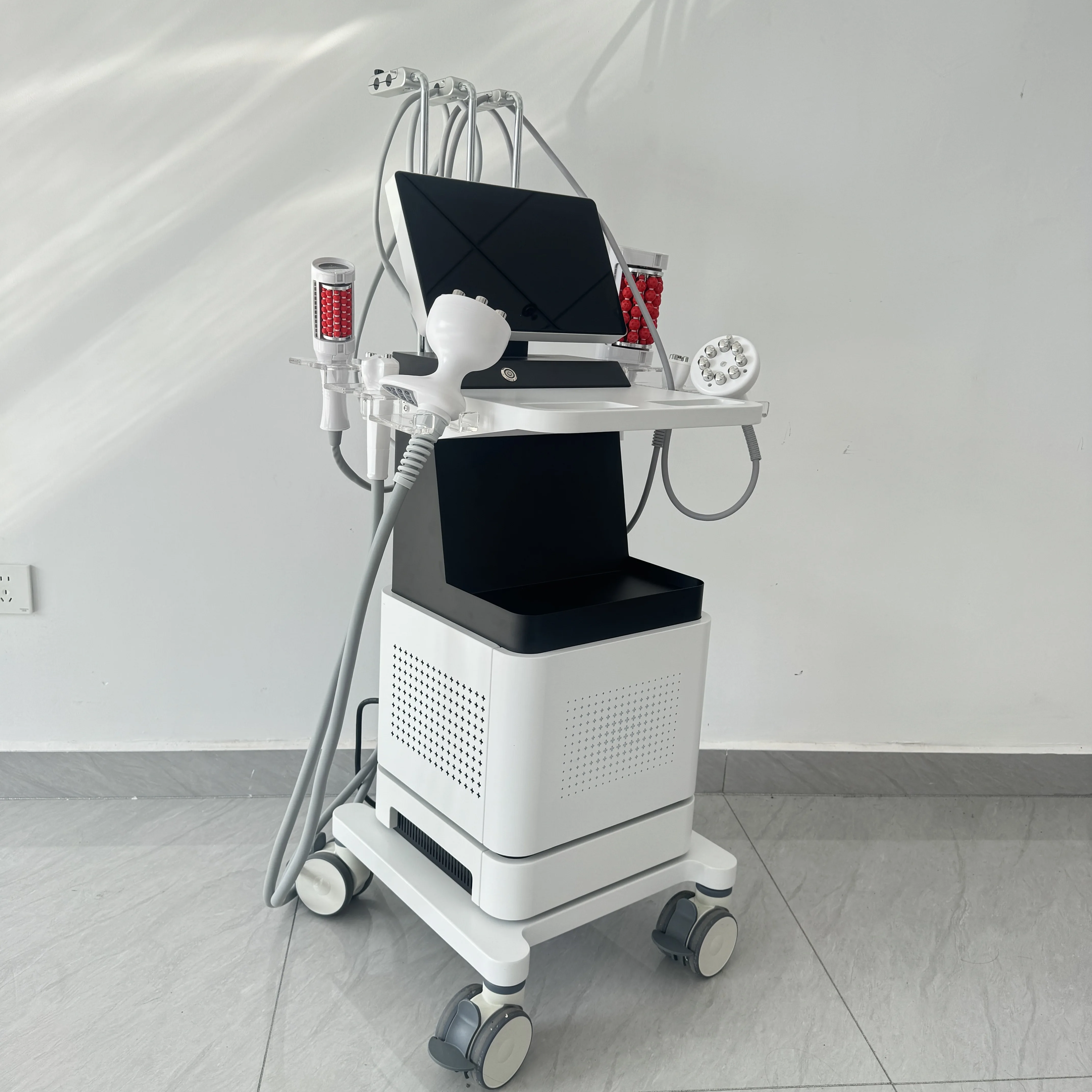 เครื่องสลายไขมันและกระชับสัดส่วน 4D มัลติฟังก์ชั่น RF + ระบบสุญญากาศ – กระชับผิว ลดเซลลูไลท์ และกระตุ้นกล้ามเนื้อในเครื่องเดียว