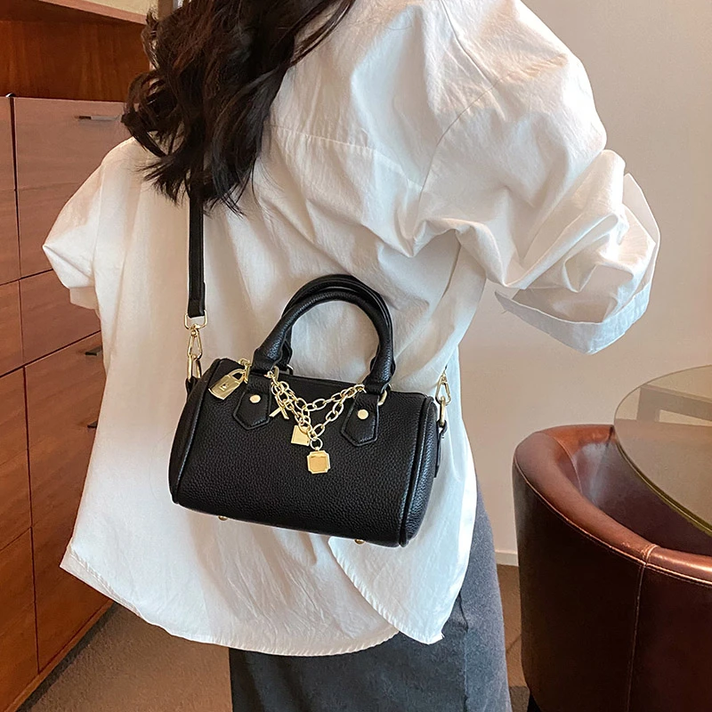 

Elegant Women’s Leather Classic Fashion Designer Shoulder Stylish Crossbody Tote Bag Luxury Handbag For Daily Modern Style