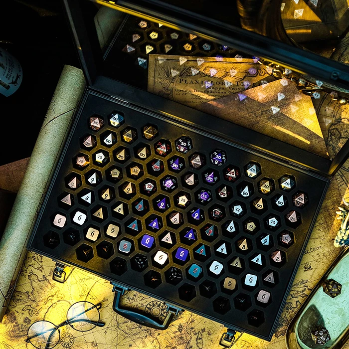 2-in-1 Dice Display/Storage Box Metal Frame Dice Box