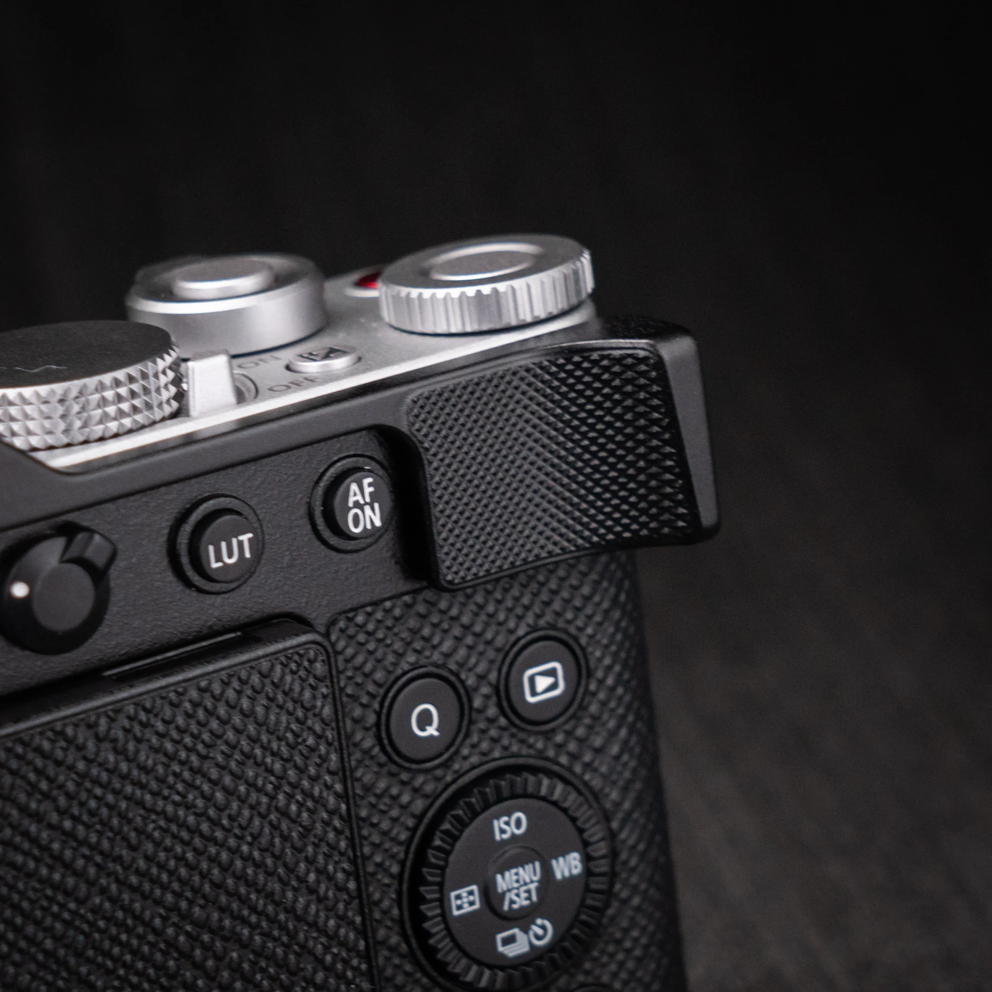 Aluminium-Metall-Handgriff für Panasonic LUMIX L10 Kamera, ergonomisch gestaltet. – Detail 16