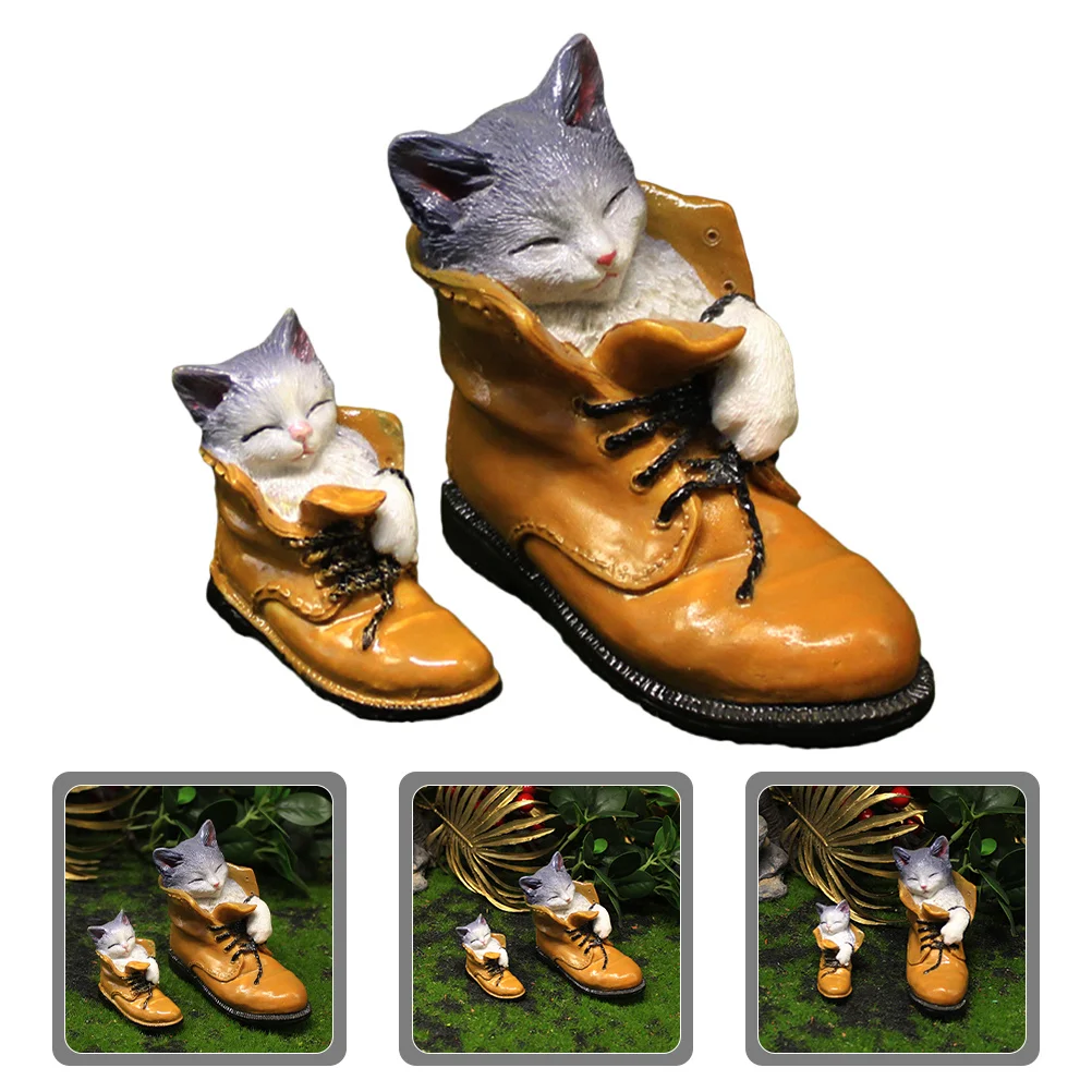 

2Pcs Small Cat in Shoe Resin Sculpture Durable Garden Decoration Adorable Outdoor Cat Statue Realistic Lawn Decor