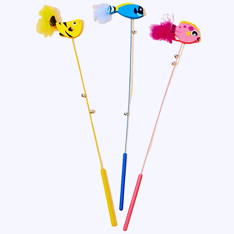 ألعاب القطط ريشة القطط دعابة عصا اللعب لطيف الأسماك لعبة القط التفاعلية مع جرس مقبض طويل ريشة دعابة القطط لعبة منتجات الحيوانات الأليفة #1
