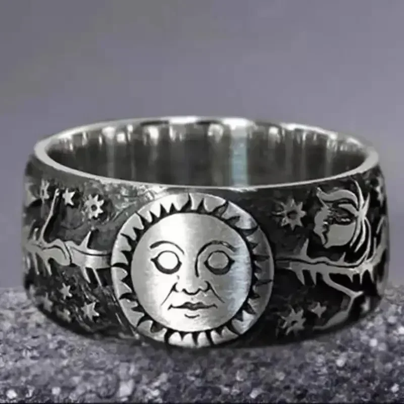 Fashion Retro Carving Design Sun Moon Ring Women's Creative Men's Retro Punk Ring Jewelry Accessories Gift