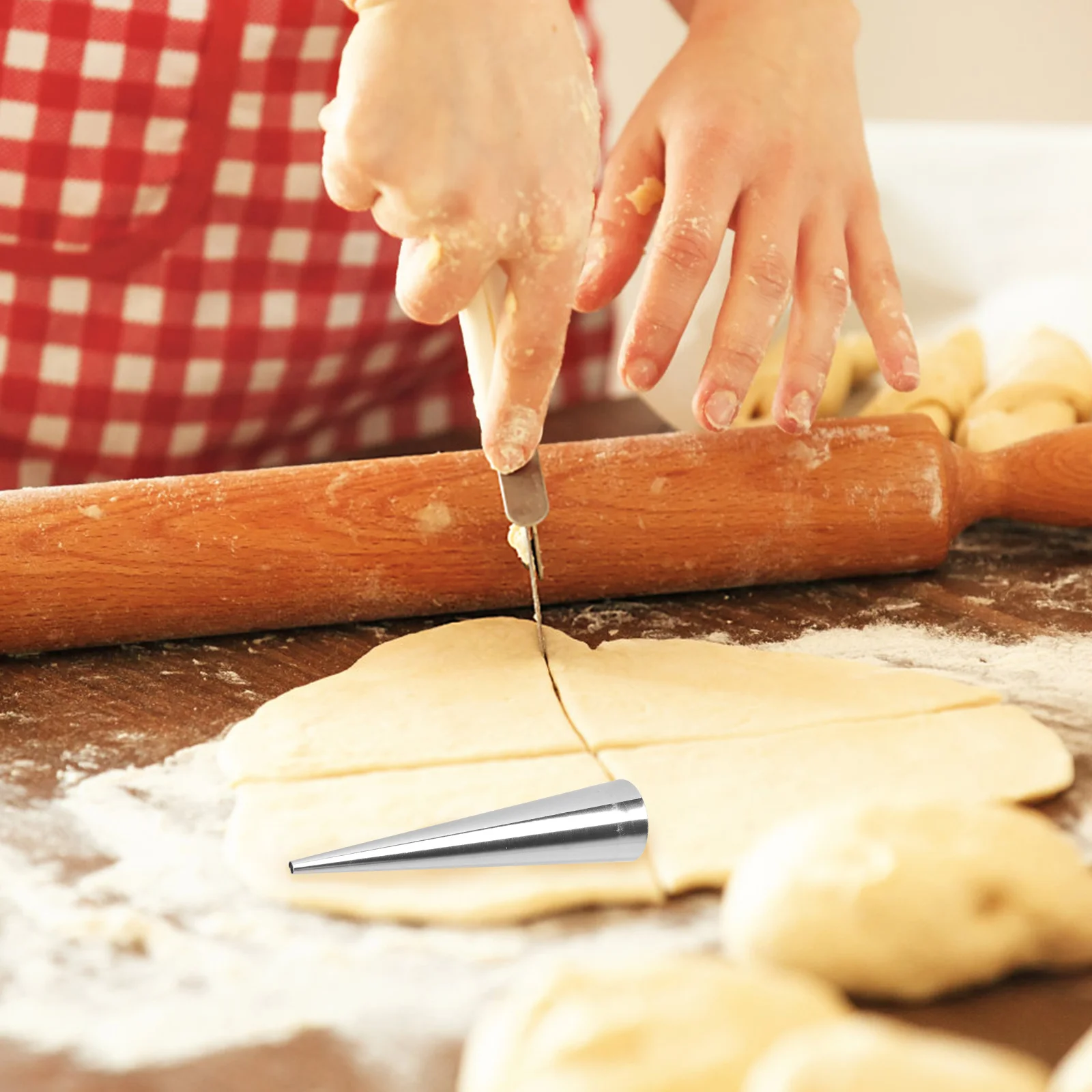 

12Pcs Stainless Steel Croissant Mold Cannoli Tube Conical Pastry Roll Coil Baking Tool for Sweet Savory Snacks