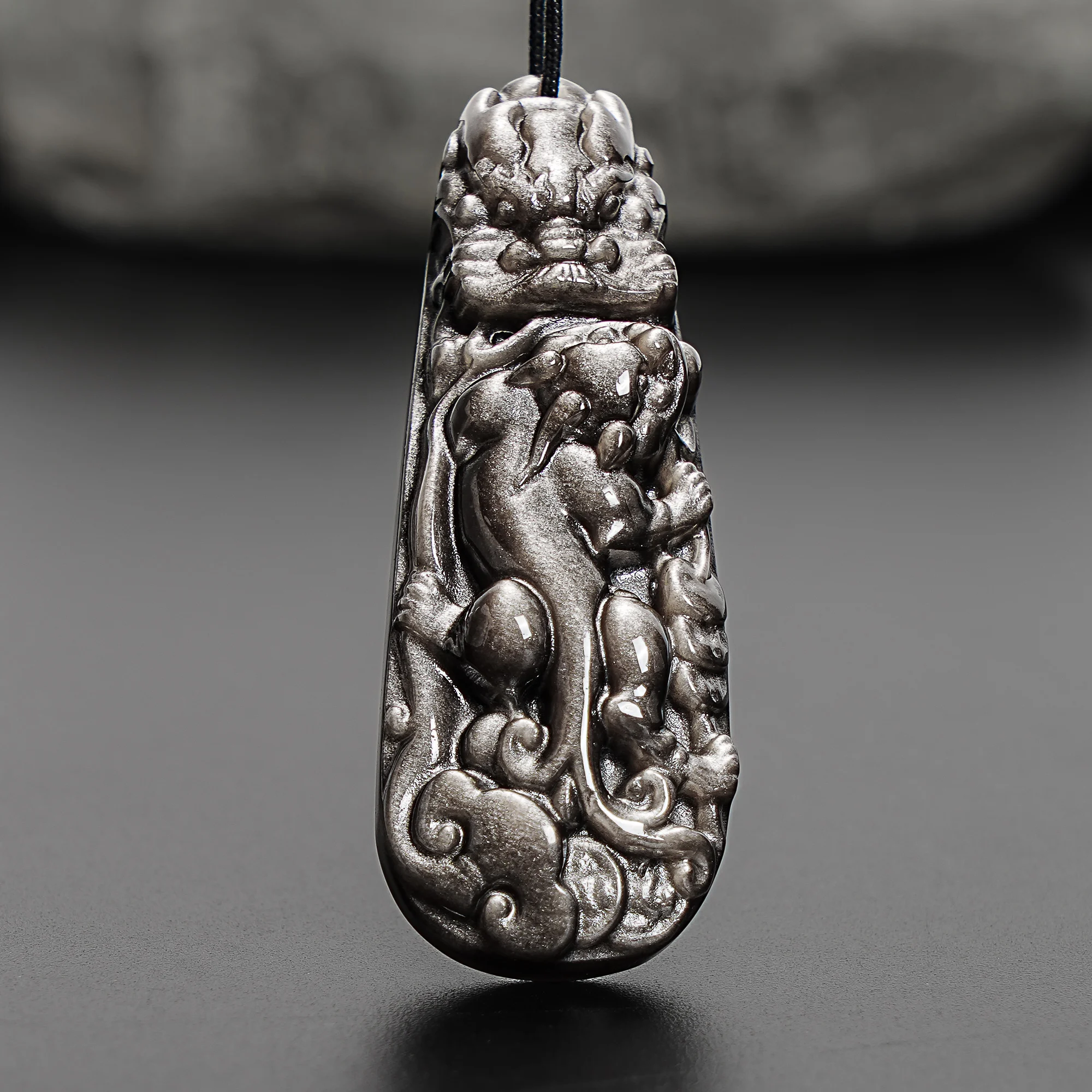 

Natural Silver Sheen Obsidian Archaic Dragon Hook Carving Pendant 58x20x13mm Energy Sealing Amulet for Necklace Diy Jewelry