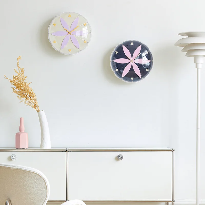 

Artistic Sense Bubble Balloon Wall Clock Living Room Creative Fashion Wall Clock Ornament