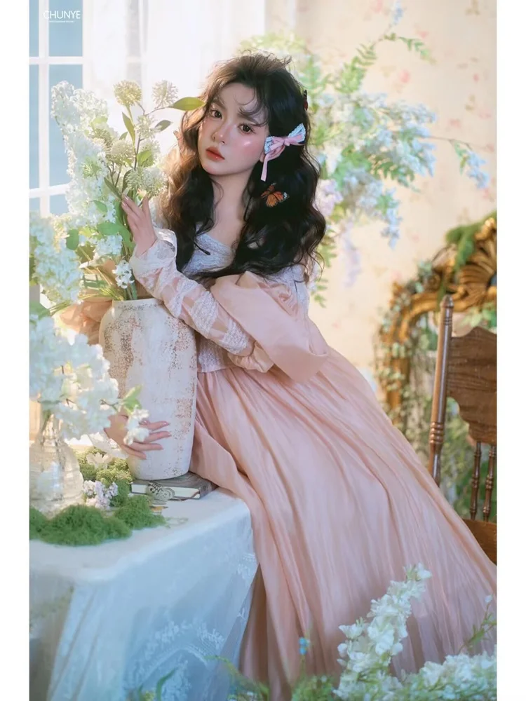 

Новинка! Женская модная одежда в стиле ретро-живописи для фотосессий: нежные розовые наряды для милых девушек, идеально подходят для студийных фотосессий.