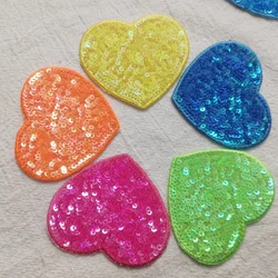 Paillettes Glitter cuore stiratura Patch ricamo panno Patch giacca borsa cappello abbigliamento fai da te Decor accessori New Flash Heart Patch