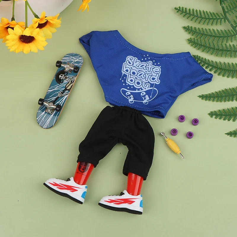 

Interactive Mini Finger Scooter Stunt Finger Toys Roller Skates Scooter Finger Toys Presents for Toddlers