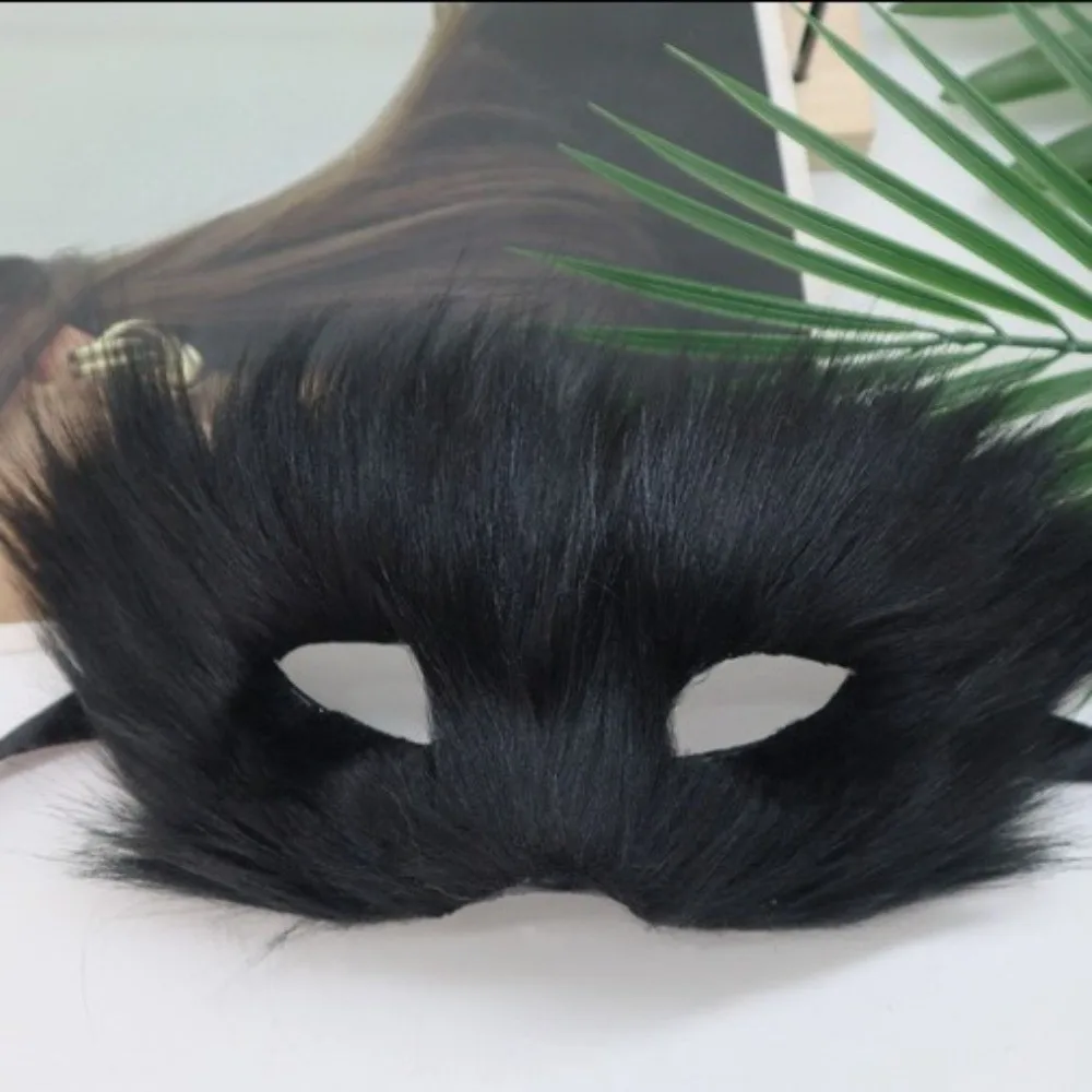 Simple Cartoon Plush Cat Mask Animal Halloween Decoration Half Face Mask Eye Mask Long Furry Halloween Plush Mask Christmas