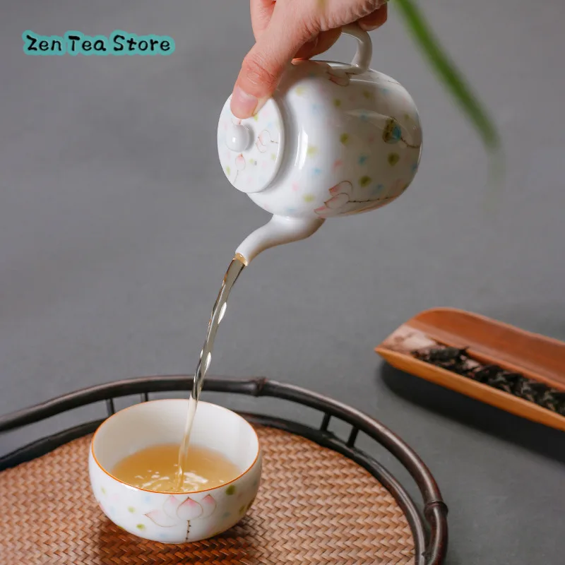 Sweet White Porcelain Hand-Painted Lotus Pot, Kung Fu Set, Tea Making Ceramic Filter, Single Pot One Person, Small Size For Home